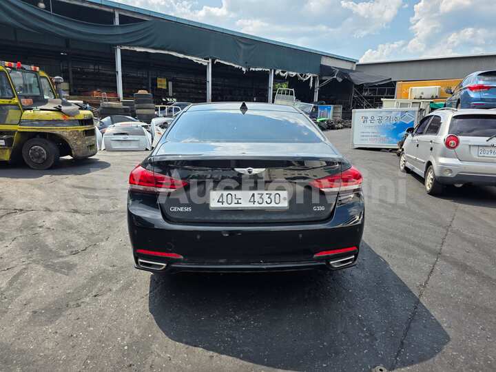 Hyundai Genesis DH 2016 — 4