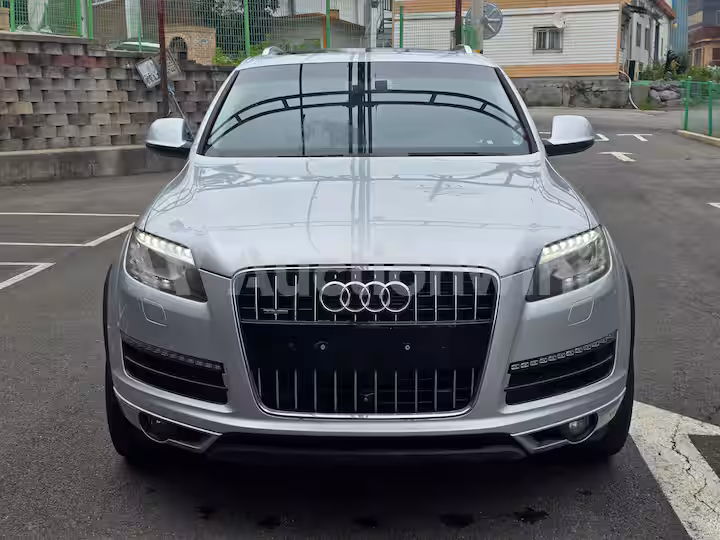 Audi Q7 2015 — 2