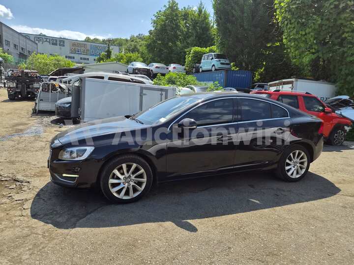 Volvo S60 2015 — 4