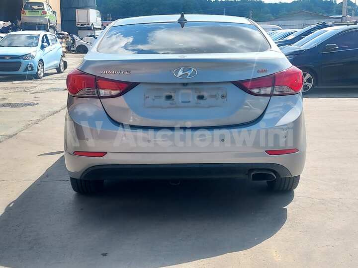 Hyundai The New Avante 2014 — 4