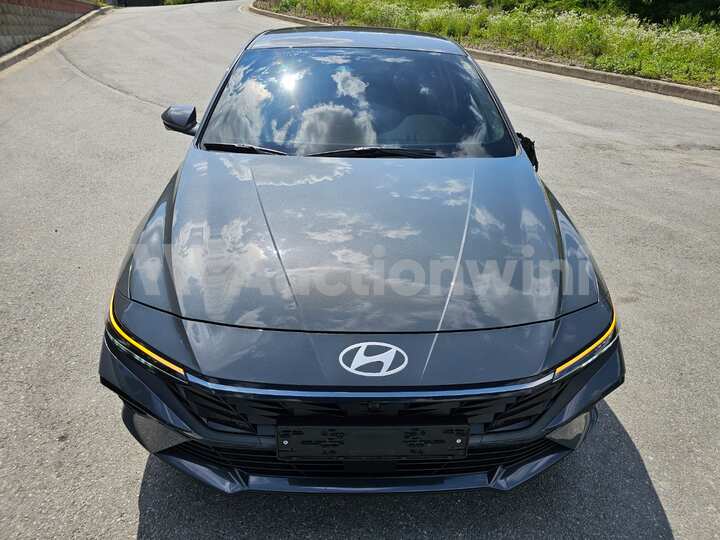 Hyundai Avante CN7 2026 — 2