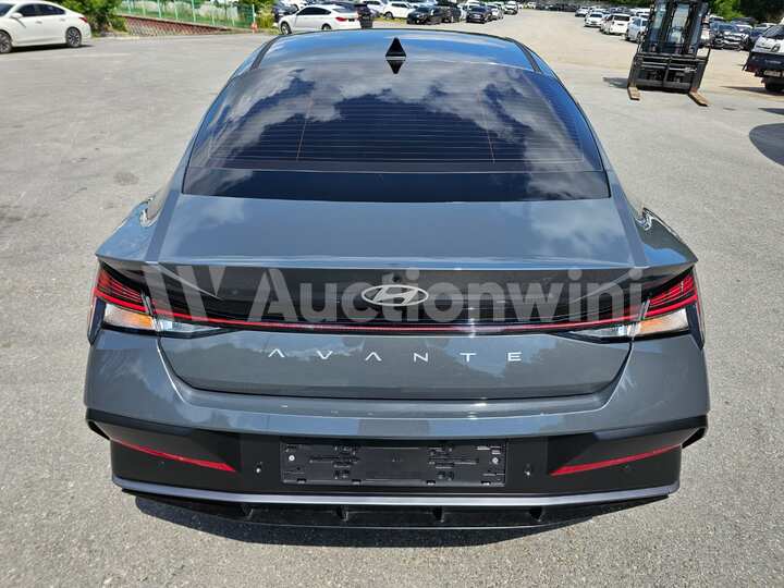 Hyundai Avante CN7 2026 — 5