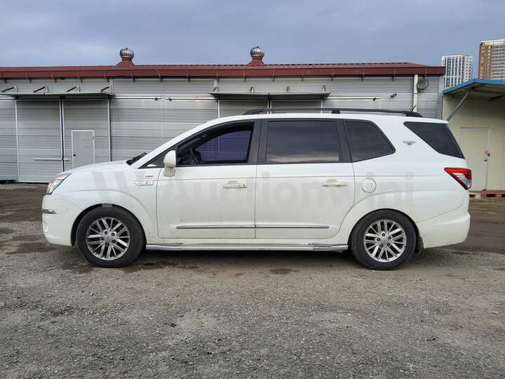 KGM (Ssangyong) Korando Turismo 2014 — 2
