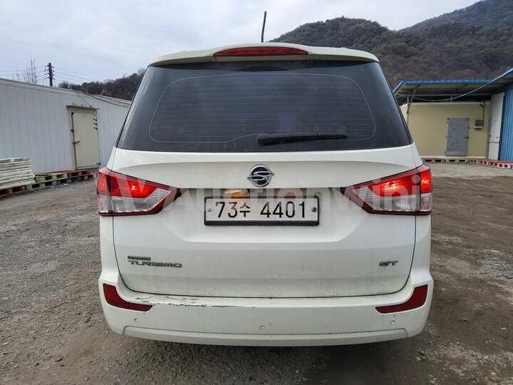 KGM (Ssangyong) Korando Turismo 2014 — 4
