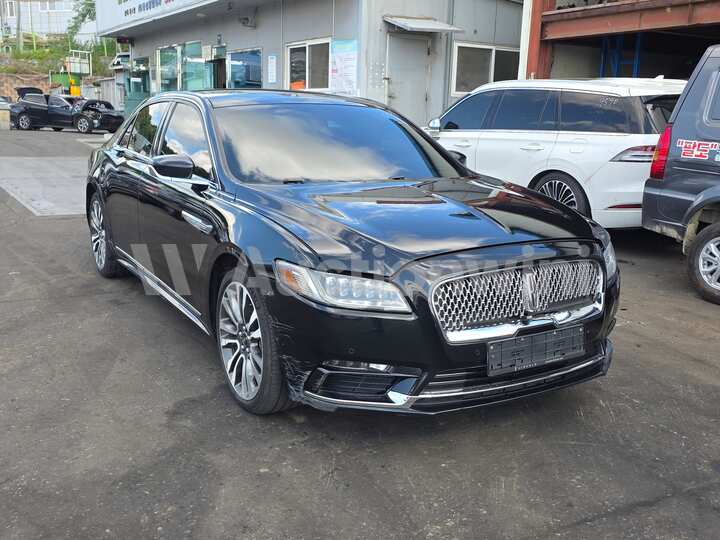 Lincoln Continental 10th Gen 2017 — 3