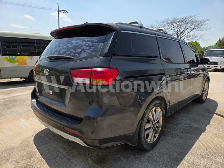 Kia All New Carnival 2015 — 5