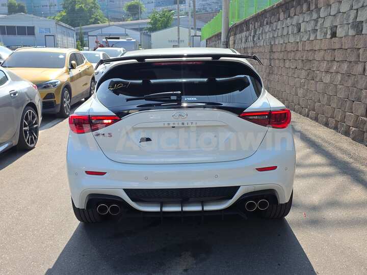 Infiniti Q30 2018 — 5