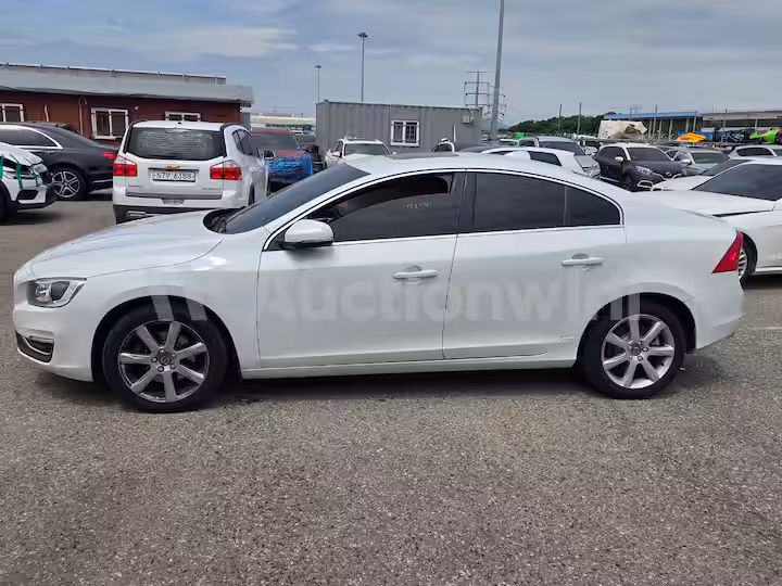 Volvo S60 2018 — 2
