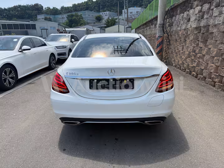 Mercedes Benz C Class 2018 — 5