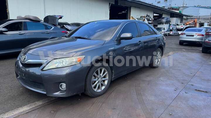 Toyota Camry Hybrid 2010 — 2
