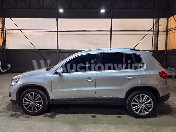 Volkswagen New Tiguan 2012 — 2