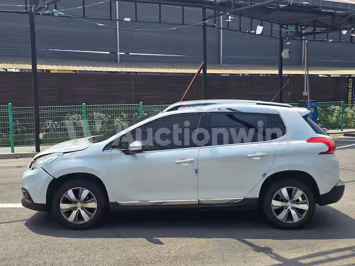 Peugeot 2008 2015 — 4
