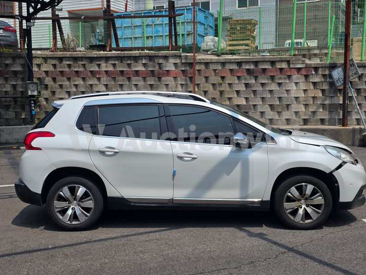 Peugeot 2008 2015 — 5