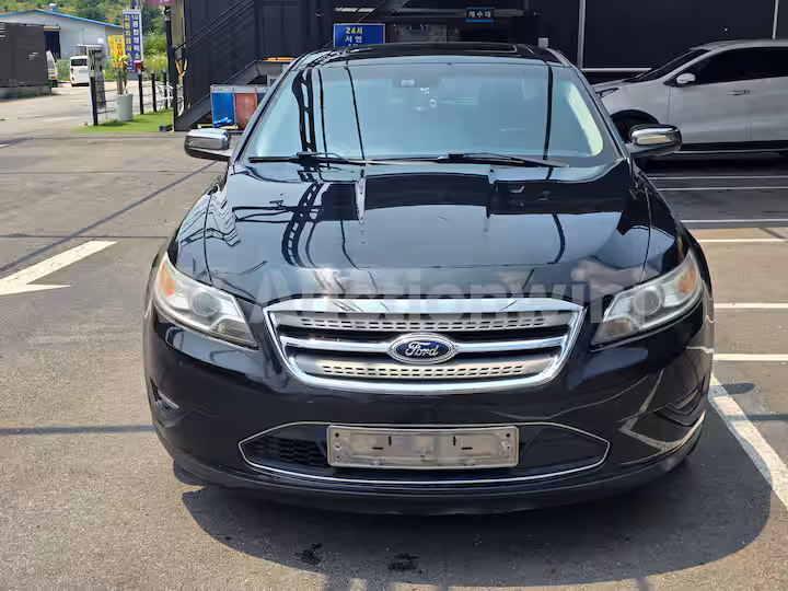 Ford New Taurus 2011 — 2