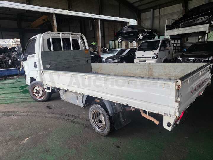 Kia Bongo3 1.2 Ton 2012 — 5