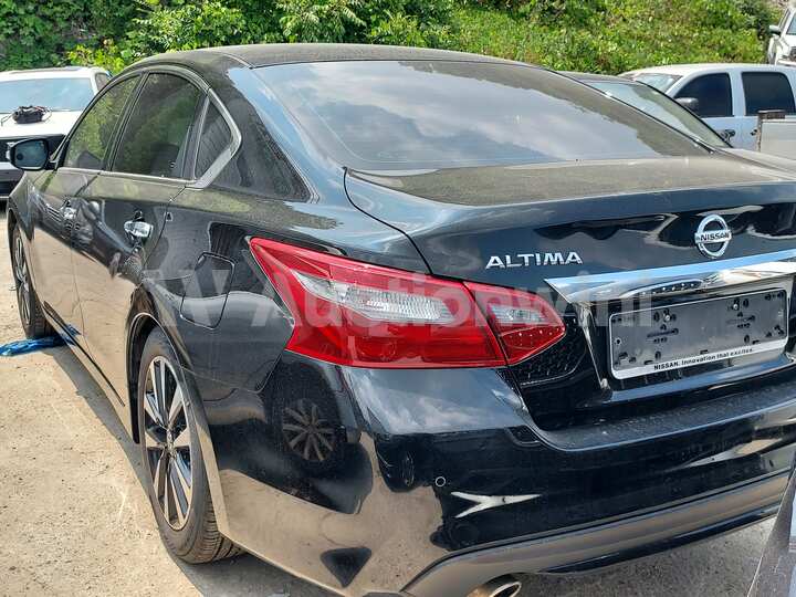 Nissan Altima 2018 — 3