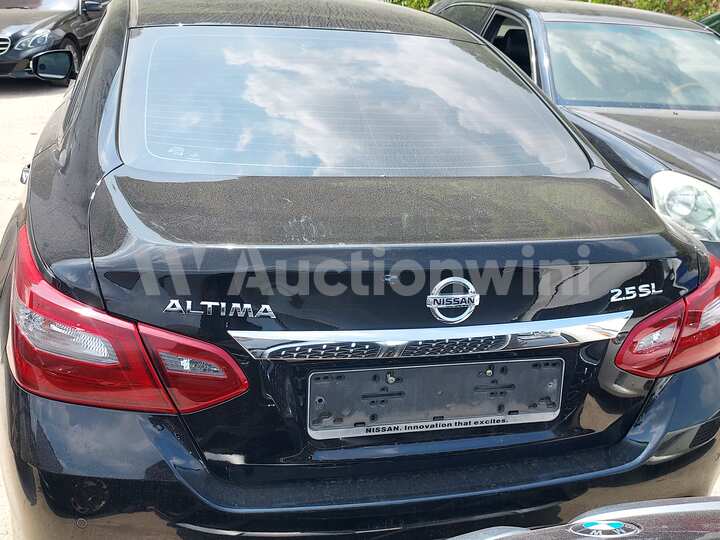Nissan Altima 2018 — 4