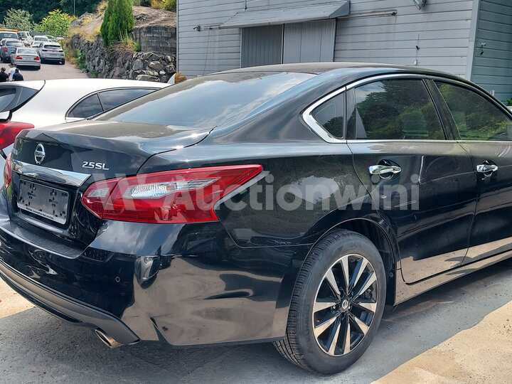 Nissan Altima 2018 — 5