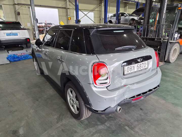 Mini COOPER D FIVE DOOR 2018 — 5