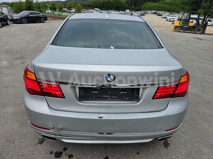 BMW 7 Series (F01) 2013 — 5
