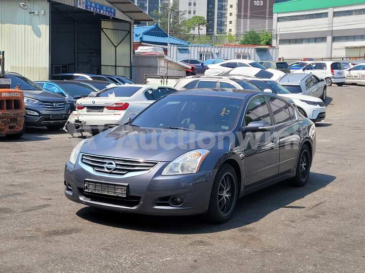 Nissan Altima 2010 — 2