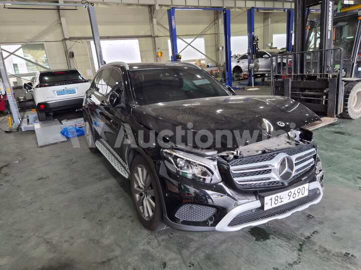 Mercedes Benz GLC Class X253 2019 — 5