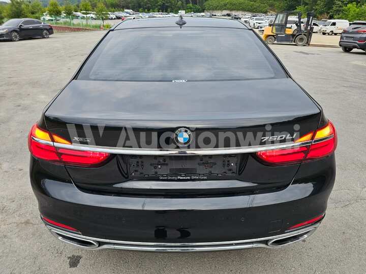 BMW 7 Series (G11) 2017 — 5