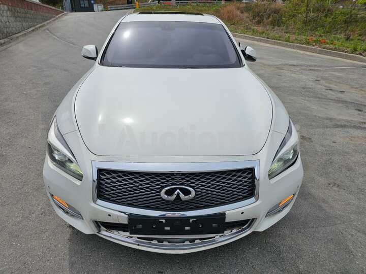 Infiniti Q70 2015 — 2