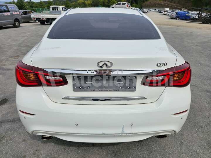 Infiniti Q70 2015 — 5
