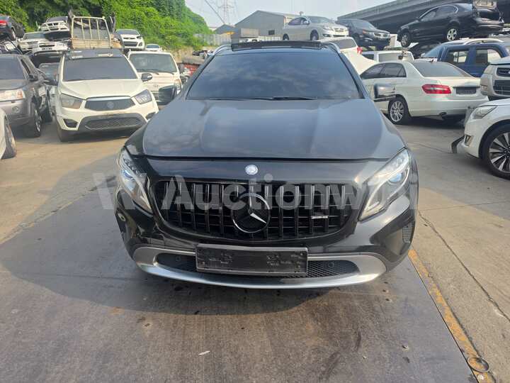 Mercedes Benz GLA Class X156 2015 — 2