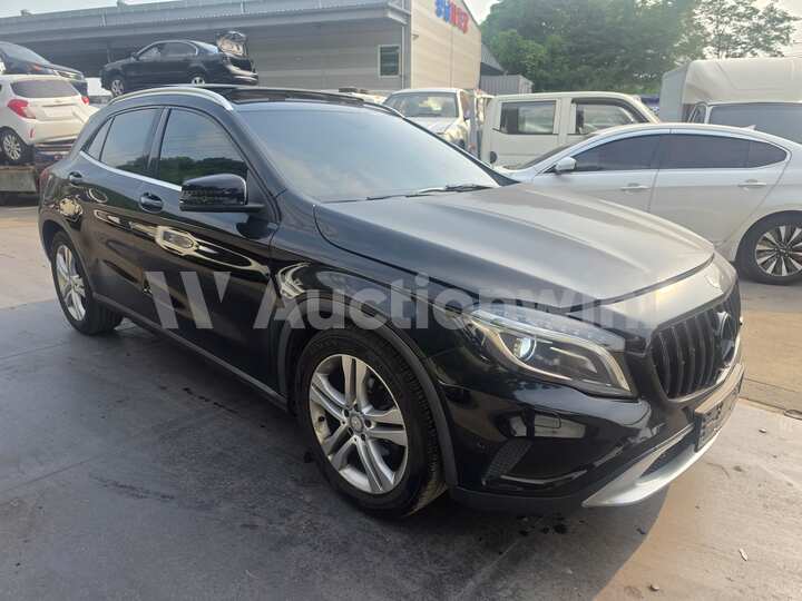 Mercedes Benz GLA Class X156 2015 — 3