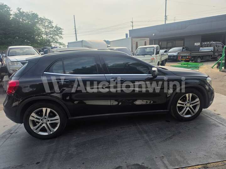 Mercedes Benz GLA Class X156 2015 — 4