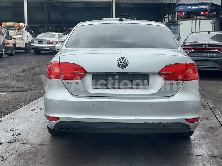 Volkswagen New Jetta 2013 — 4