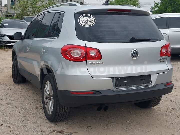 Volkswagen Tiguan 2011 — 3