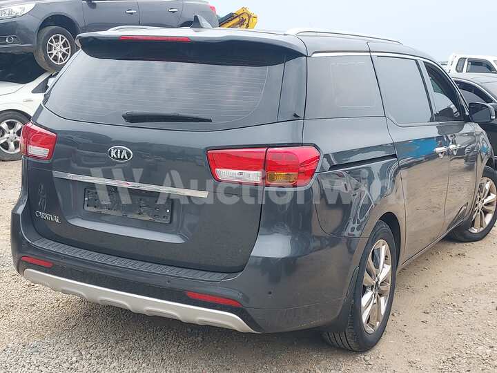 Kia All New Carnival 2016 — 5