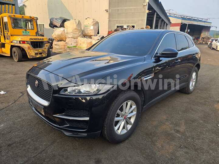Jaguar F-pace 2016 — 3