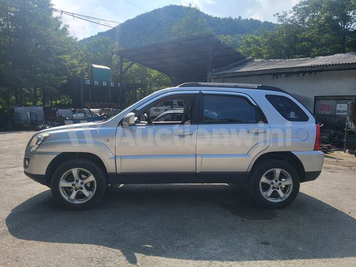 Kia New Sportage 2010 — 2