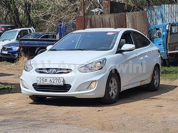 Hyundai Accent(New) 2011 — 2