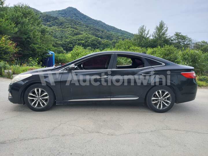 Hyundai Grandeur HG 2011 — 3