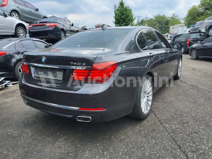 BMW 7 Series (F01) 2014 — 5