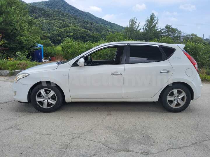 Hyundai i30 2010 — 3