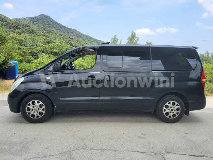 Hyundai Grand Starex 2011 — 2