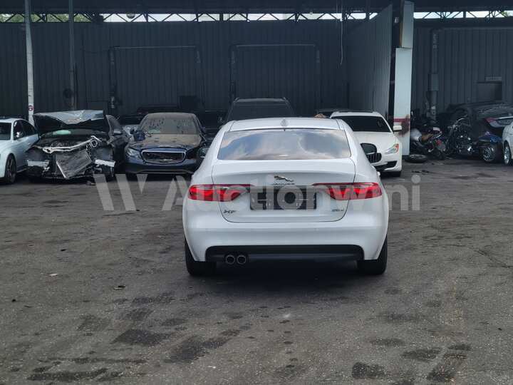 Jaguar XF 2018 — 5