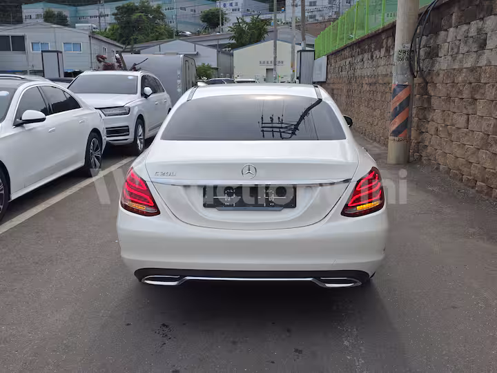 Mercedes Benz C Class W205 2015 — 5
