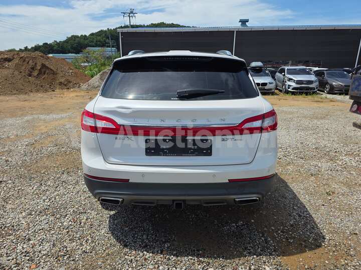 Lincoln MKX 2018 — 5