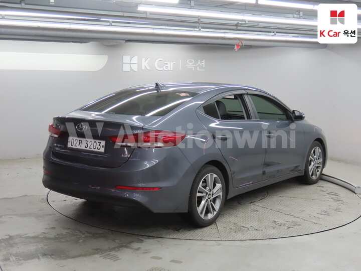 Hyundai Avante AD 2018 — 2