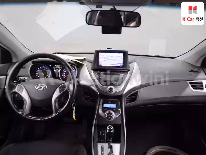 Hyundai Avante MD 2013 — 3