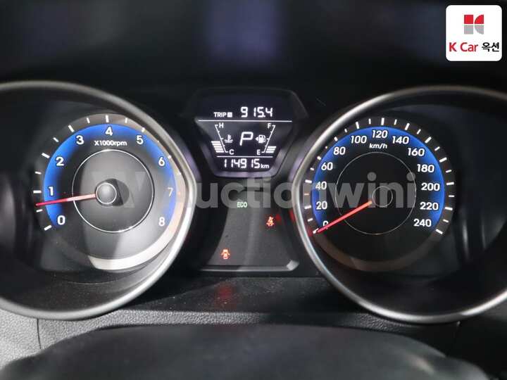 Hyundai The New Avante 2014 — 5
