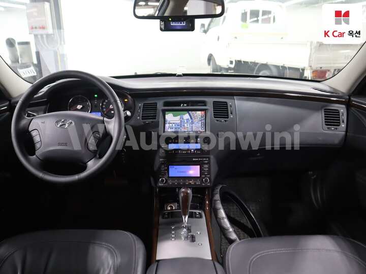 Hyundai Grandeur New Luxury 2010 — 3