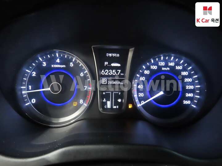 Hyundai Grandeur HG 2011 — 5
